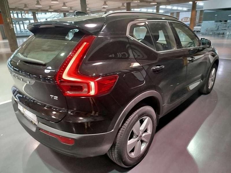 Usado Volvo XC40 129 CV (94 kW) 2021 Negro SUV