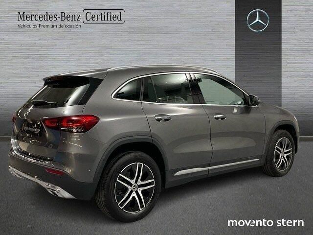 Usado Mercedes GLA200 163 CV (119 kW) 2022 Gris montaña SUV