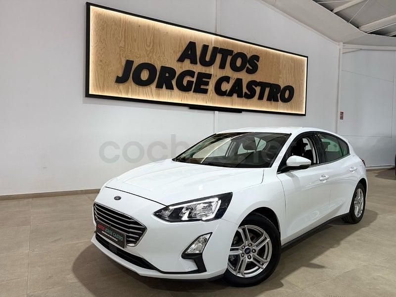 Usado Ford Focus Trend 120 CV (88 kW) 2021 Blanco Berlina