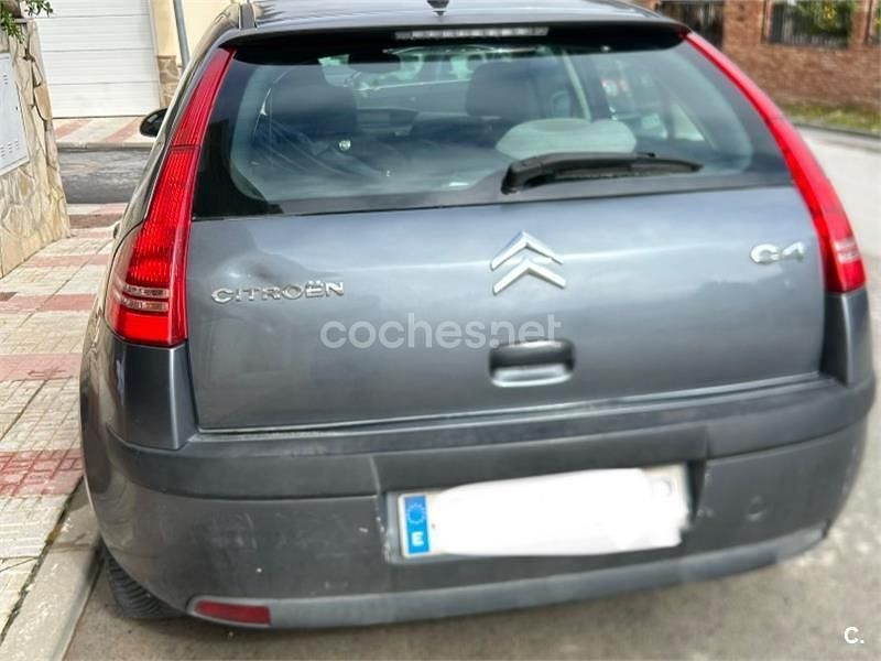 Usado Citroën C4 110 CV (80 kW) 2007 Gris / plata Berlina