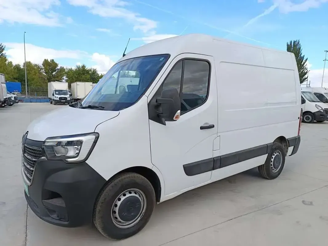 Usado Renault Master 135 CV (99 kW) 2021 Blanco Monovolumen