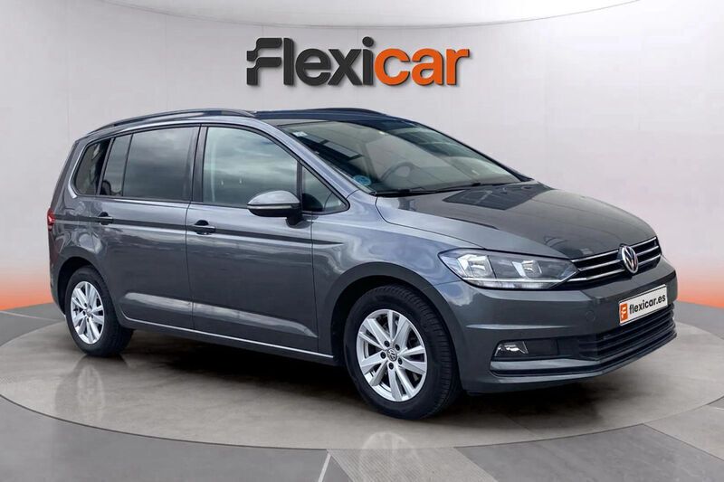 Gris Usado 2020 VW Touran Advance Monovolumen | 21.890 € (Precio justo) - Imagen 1/4
