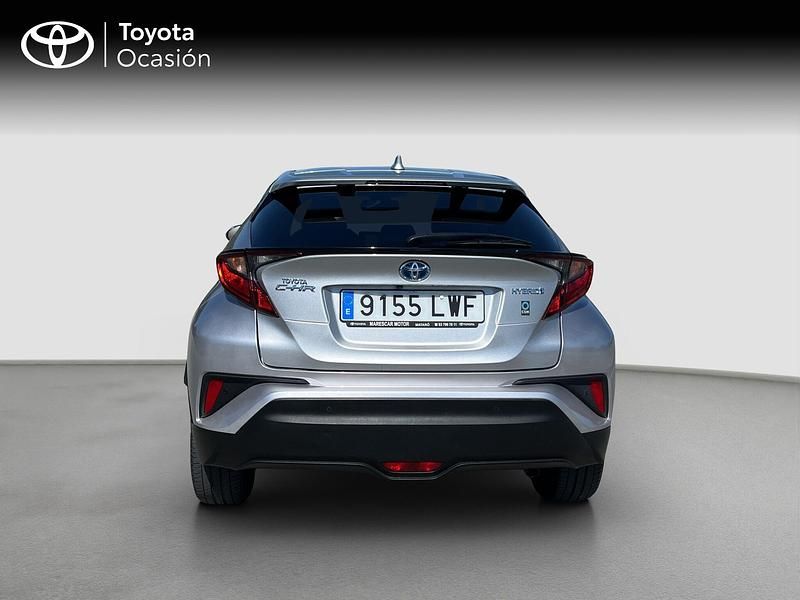Usado Toyota C-HR Advance 122 CV (89 kW) 2022 Gris / plata SUV