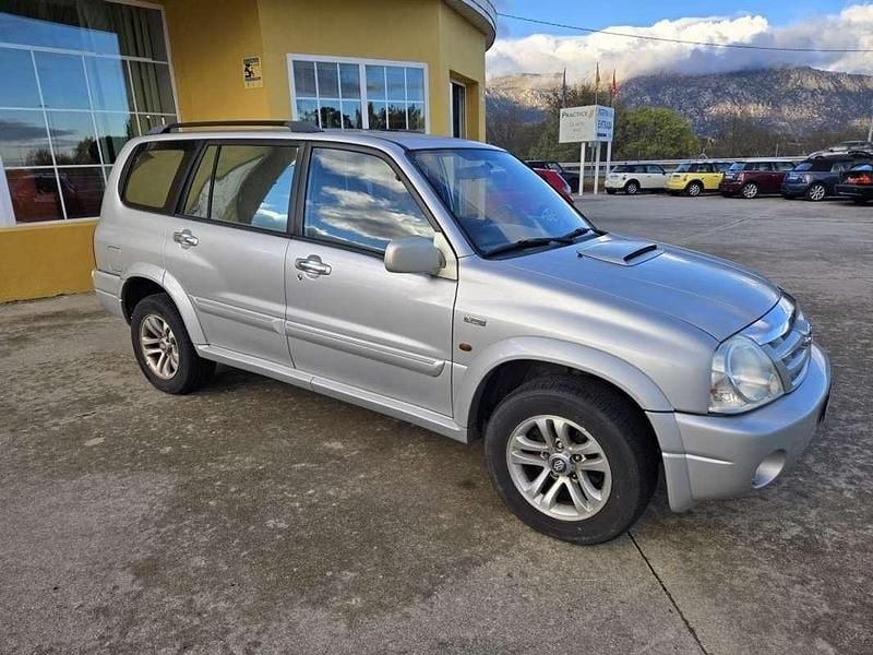 Plateado Usado 2005 Suzuki Grand Vitara SUV | 7599 € (Super precio) - Imagen 1/4