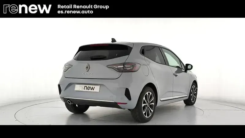 Usado Renault Clio V Techno 100 CV (73 kW) 2025 Gris Berlina