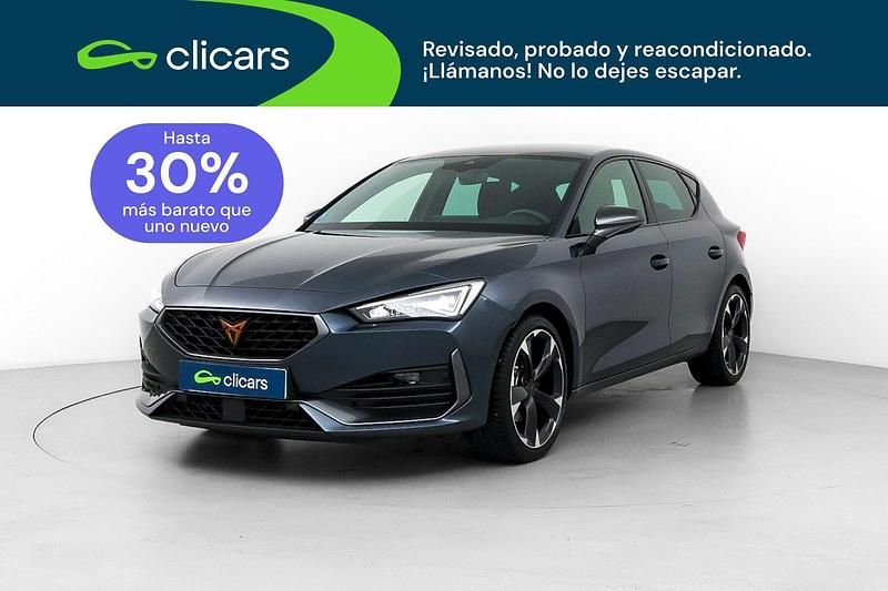 Usado Cupra Leon 150 CV (110 kW) 2022 Gris / plata Berlina