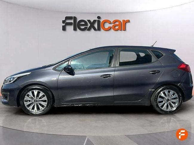 Usado Kia Ceed GT 90 CV (66 kW) 2018 Gris Berlina