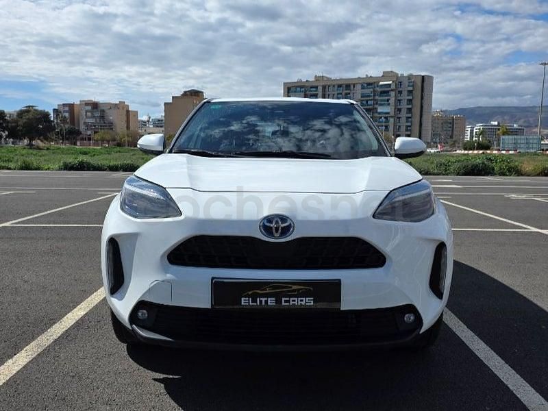 Usado Toyota Yaris Cross Active 116 CV (85 kW) 2022 Blanco SUV
