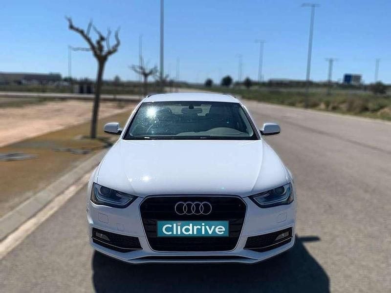 Usado Audi A4 Premium 150 CV (110 kW) 2015 Blanco Familiar
