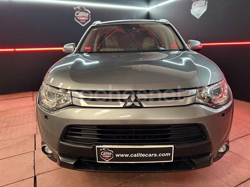 Usado Mitsubishi Outlander 150 CV (110 kW) 2015 Gris / plata SUV
