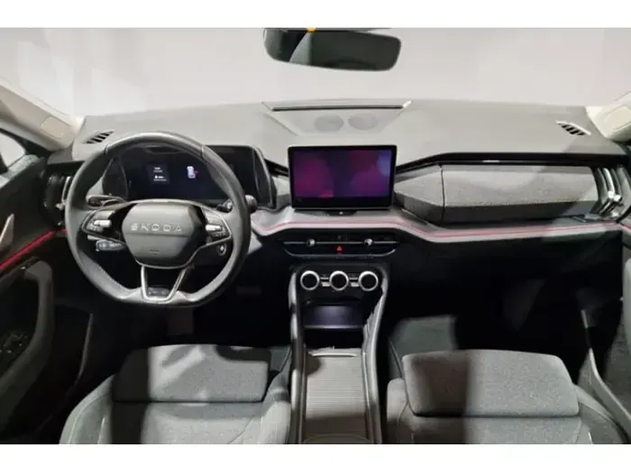 Usado Skoda Kodiaq Selection 150 CV (110 kW) 2025 Azul SUV