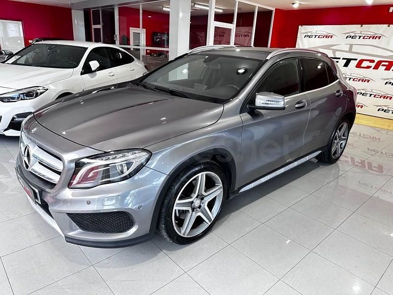 Usado Mercedes GLA220 AMG line 177 CV (130 kW) 2015 Gris / plata SUV