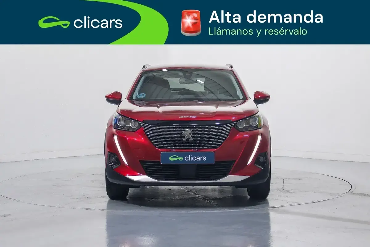Usado Peugeot 2008 Allure 130 CV (95 kW) 2021 Rojo SUV