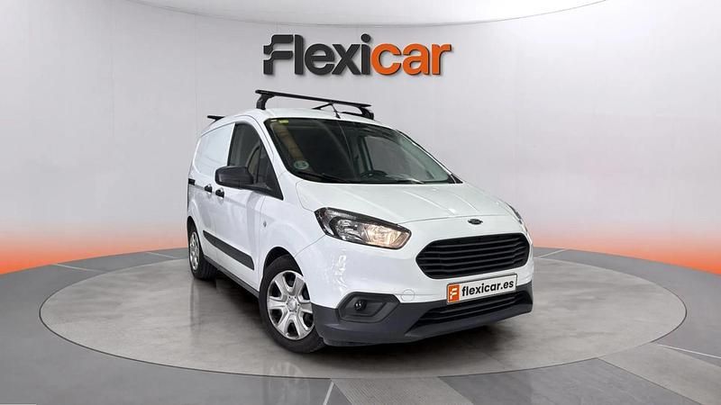 Blanco Usado 2019 Ford Tourneo Courier Ambiente Monovolumen | 9490 € (Buen precio) - Imagen 1/4