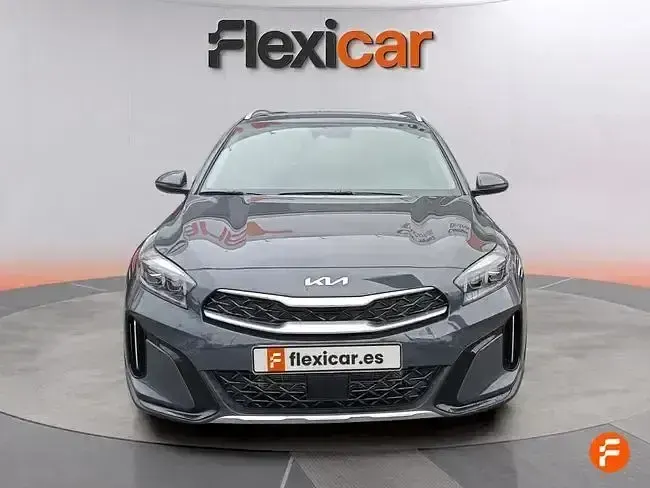 Usado Kia XCeed 141 CV (103 kW) 2024 Gris SUV