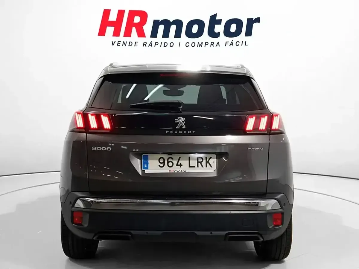 Usado Peugeot 3008 Allure 225 CV (165 kW) 2021 Gris SUV