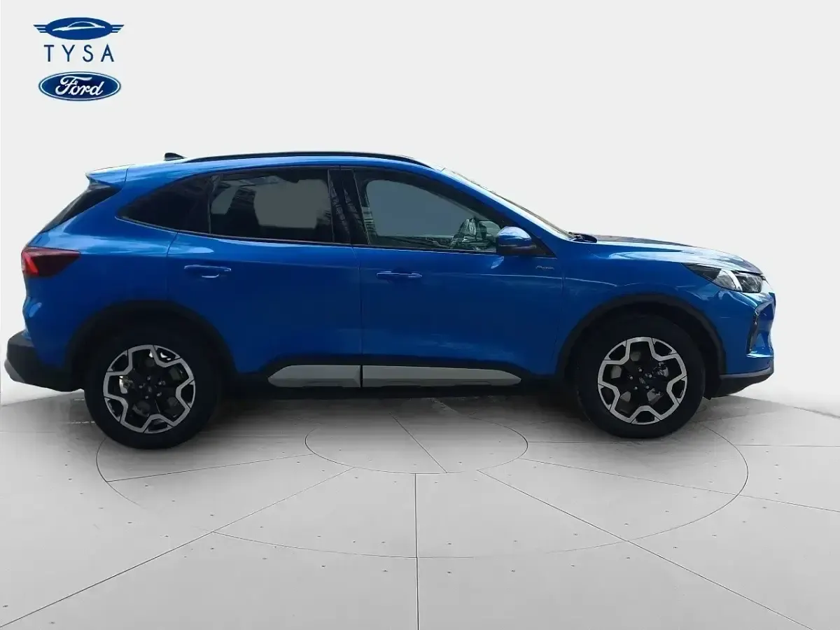 Usado Ford Kuga Active 180 CV (132 kW) 2024 Azul SUV