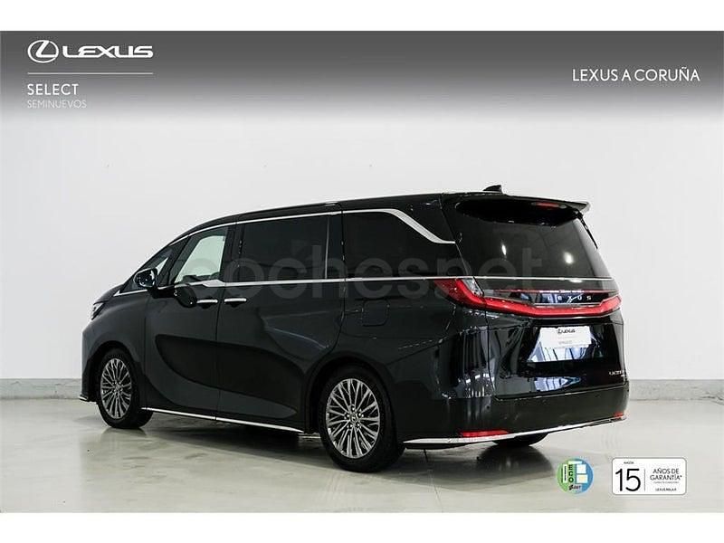 Usado Lexus LM350h Luxury Line 250 CV (183 kW) 2024 Negro Monovolumen