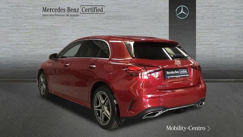 Usado Mercedes A250 217 CV (159 kW) 2024 Manufaktur rojo patagonia metalizado Berlina