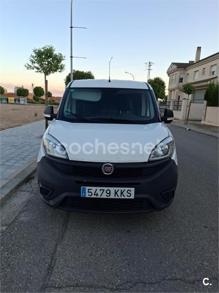 Blanco Usado 2010 Fiat Doblò Active Monovolumen | 5499 € (Precio justo) - Imagen 1/1