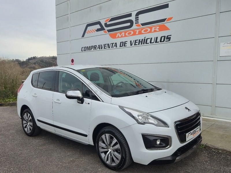 Usado Peugeot 3008 Style 115 CV (84 kW) 2014 Blanco Familiar
