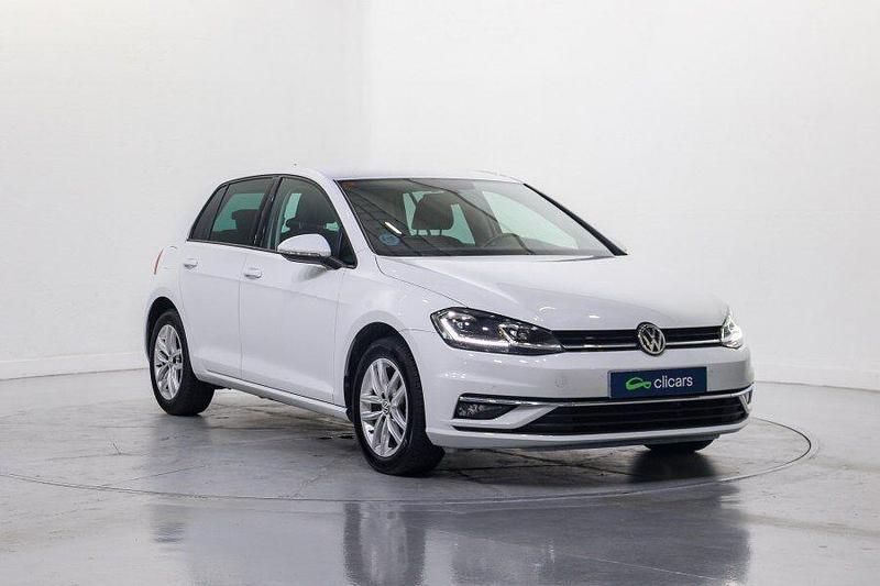 Usado VW Golf VII Advance 115 CV (84 kW) 2019 Blanco