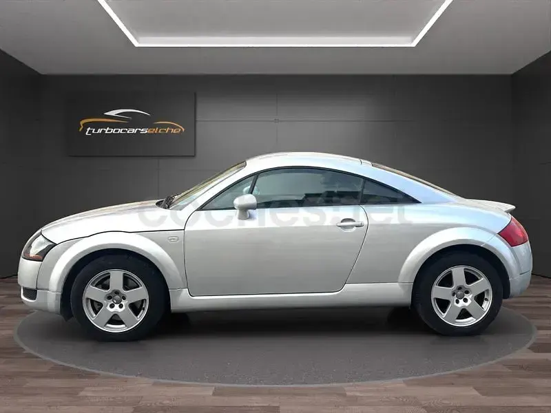 Usado Audi TT 180 CV (132 kW) 2000 Gris / plata Coupe