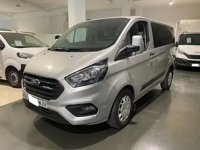 Usado Ford Transit Custom Trend 130 CV (95 kW) 2023 Gris Familiar