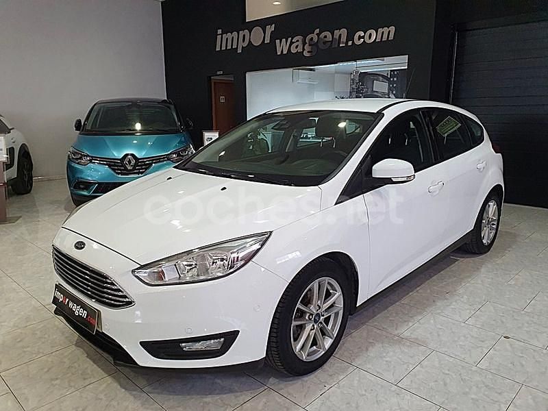 Blanco Usado 2015 Ford Focus Sport Berlina | 9500 € (Precio justo) - Imagen 1/4