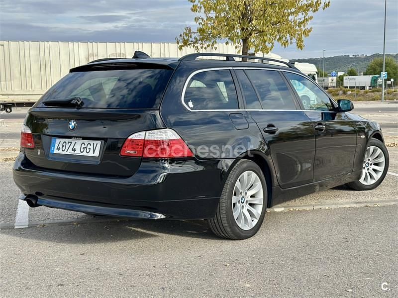 Usado BMW 520 163 CV (119 kW) 2008 Negro Familiar