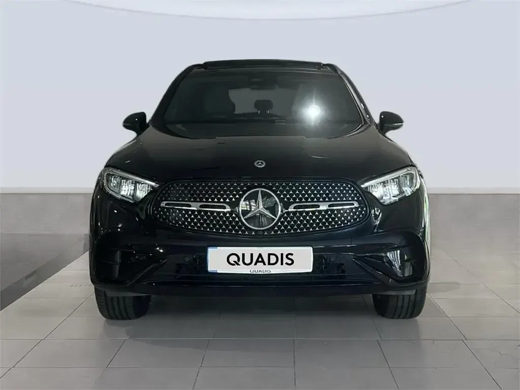 Nuevo Mercedes GLC300e 333 CV (244 kW) 2026 Negro obsidiana SUV