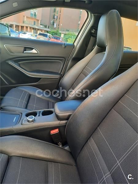 Usado Mercedes GLA200 AMG line 136 CV (100 kW) 2015 Gris / plata SUV