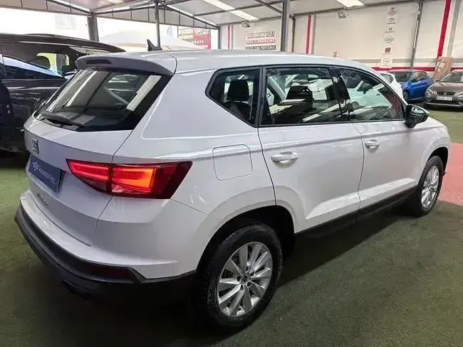 Usado Seat Ateca Reference 116 CV (85 kW) 2022 Blanco SUV