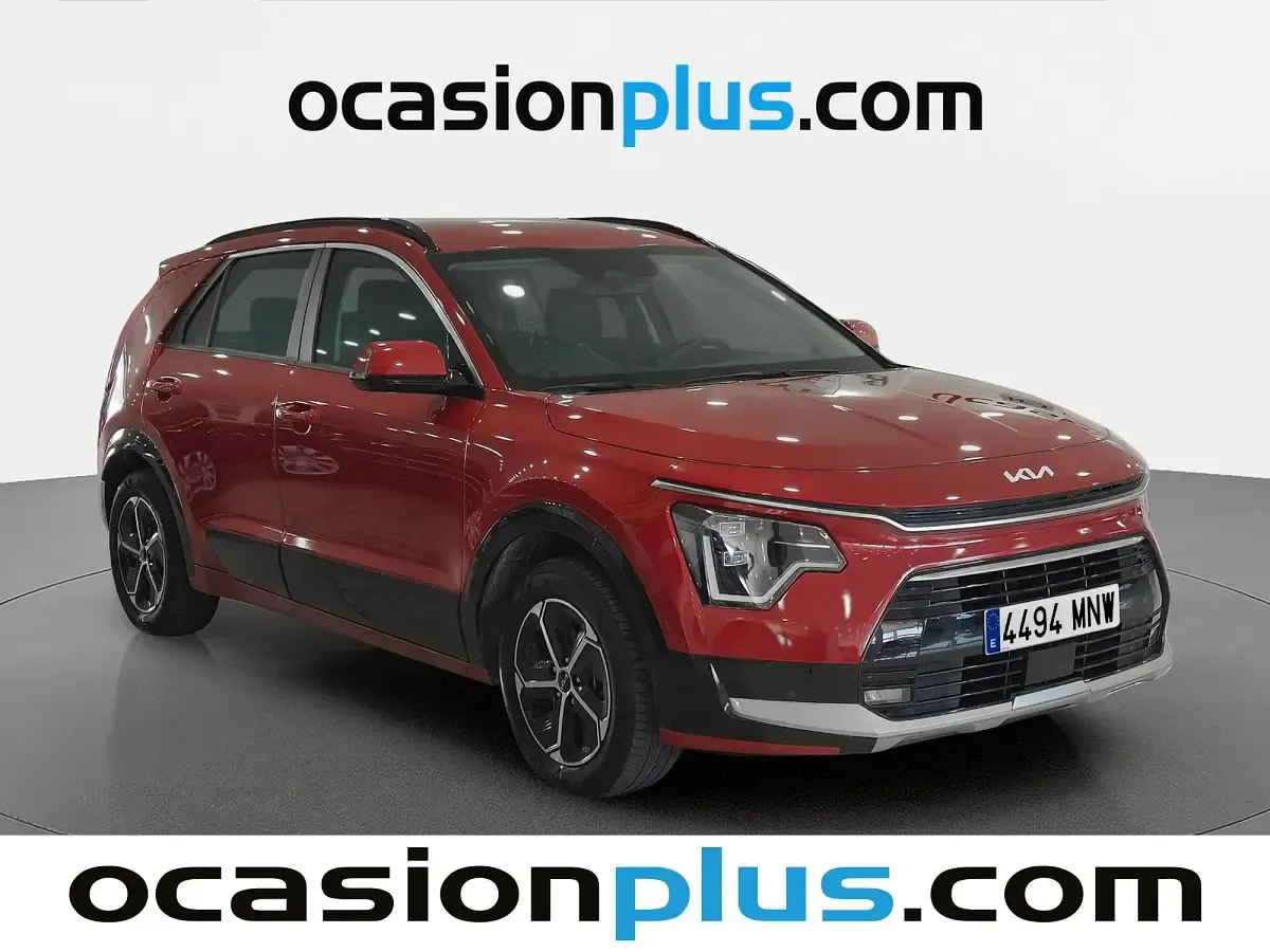 Usado Kia Niro 141 CV (103 kW) 2024 Rojo SUV