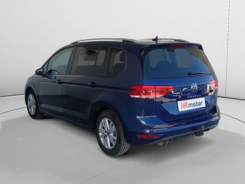 Usado VW Touran Advance 150 CV (110 kW) 2022 Gris Monovolumen