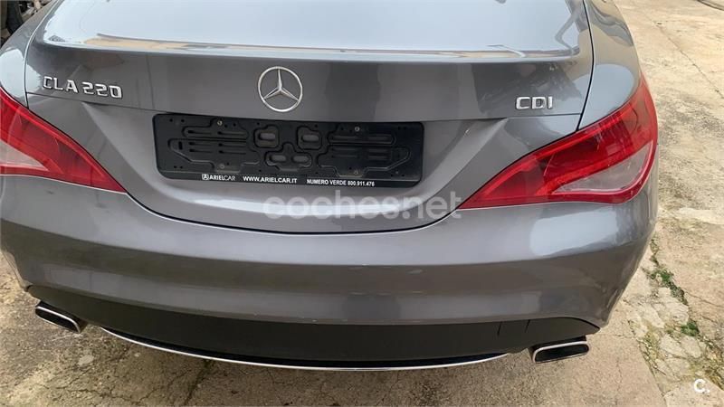Gris / plata Usado 2015 Mercedes CLA220 Urban Berlina | 15.300 € (Super precio) - Imagen 1/4