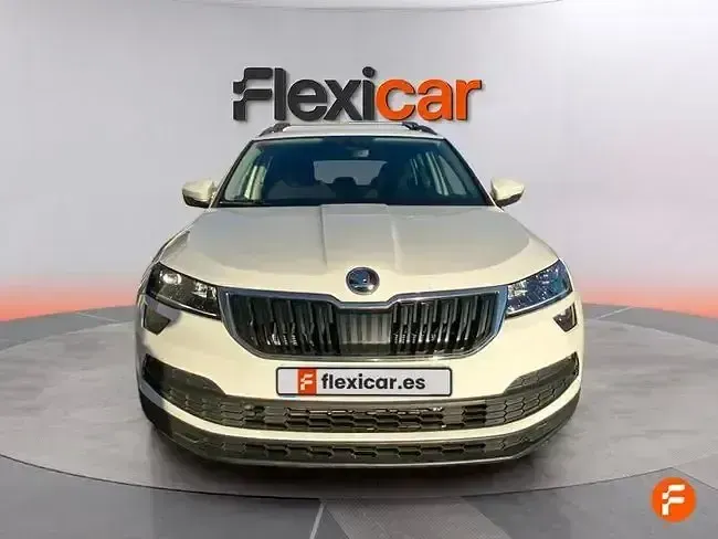 Usado Skoda Karoq Ambition 150 CV (110 kW) 2018 Blanco SUV