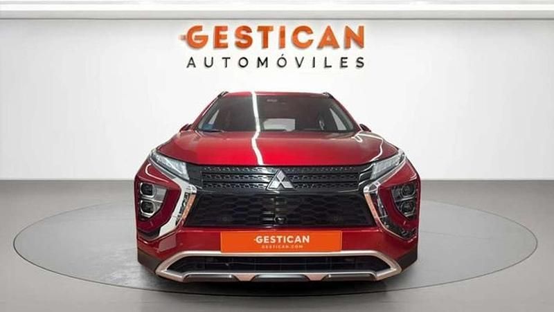 Usado Mitsubishi Eclipse Cross 188 CV (138 kW) 2022 Rojo SUV
