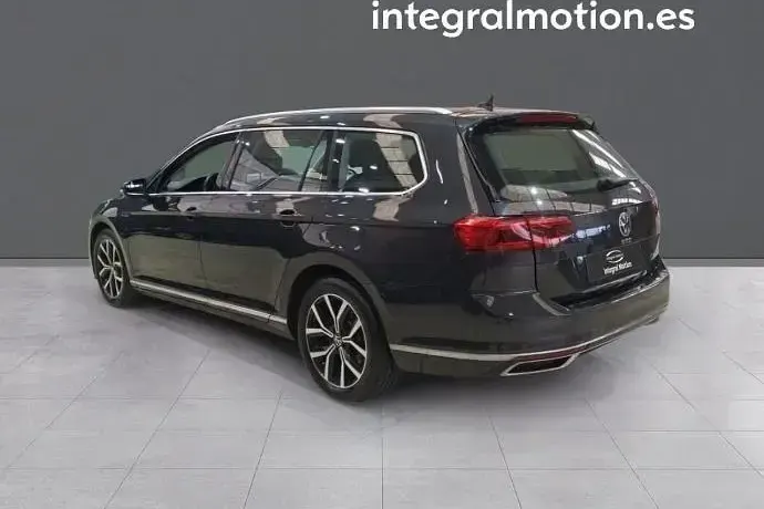 Usado VW Passat GTE 218 CV (160 kW) 2021 Gris Familiar