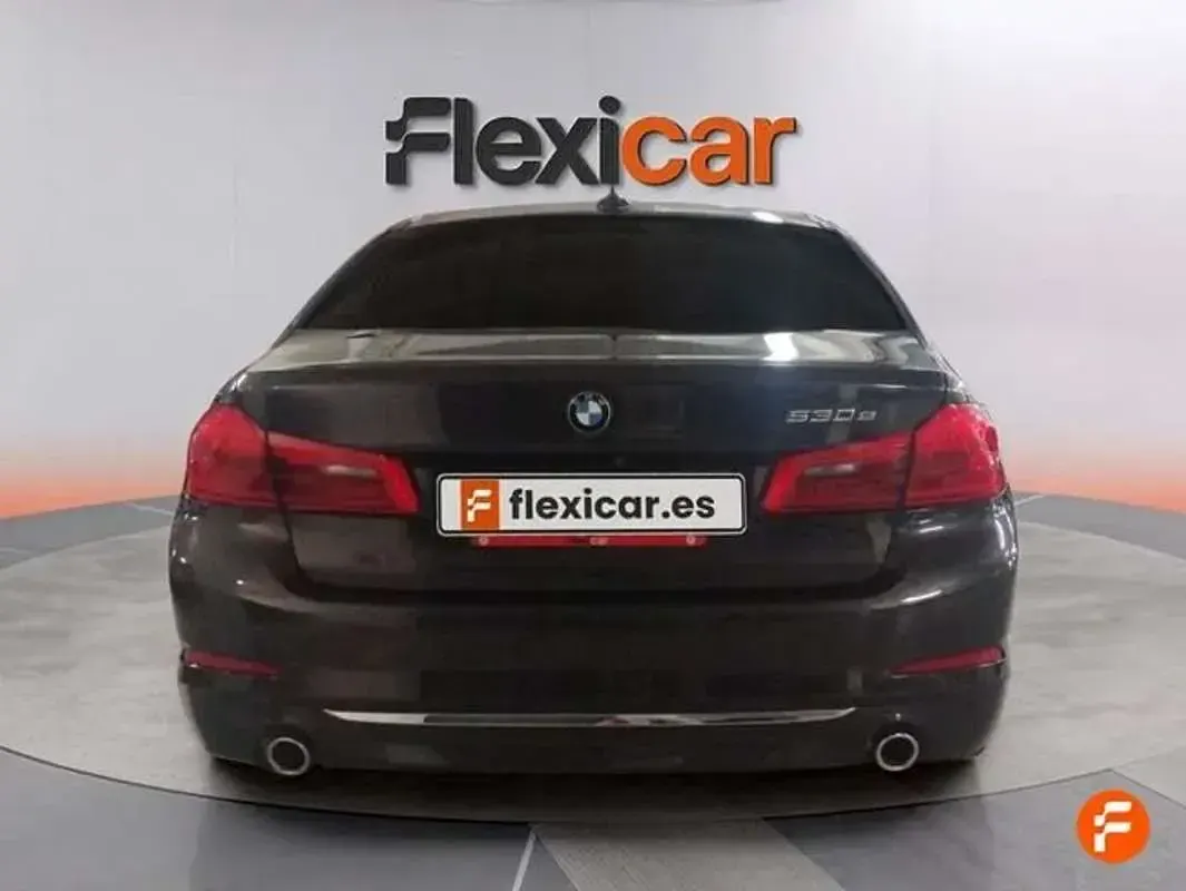 Usado BMW 530e 252 CV (185 kW) 2019 Negro Berlina
