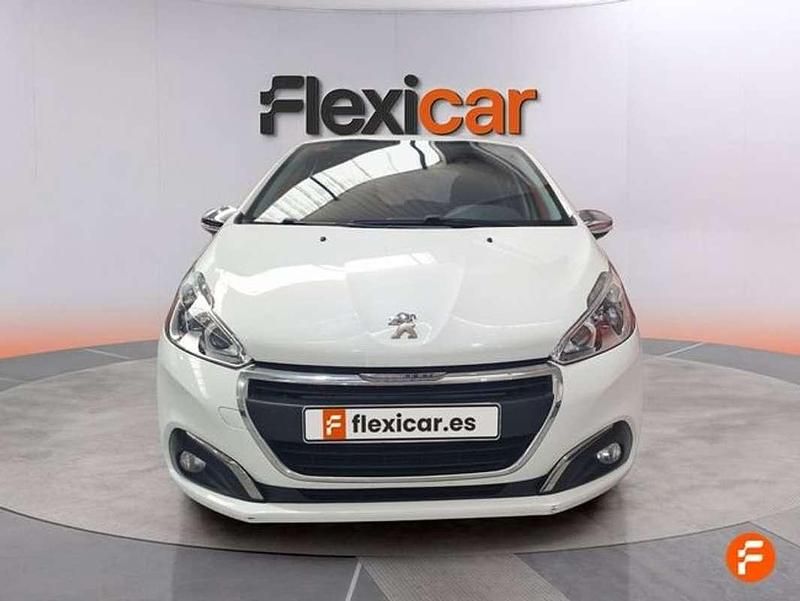 Usado Peugeot 208 Style 75 CV (55 kW) 2017 Blanco Utilitario