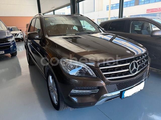Beige Usado 2012 Mercedes ML350 SUV | 27.900 € (Un poco caro) - Imagen 1/4