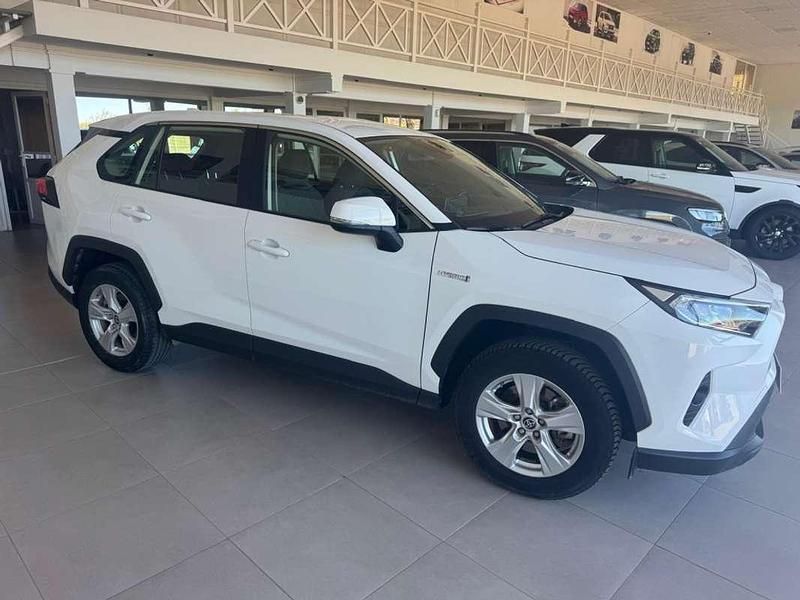 Usado Toyota RAV4 Hybrid Business Edition 222 CV (163 kW) 2021 Blanco SUV