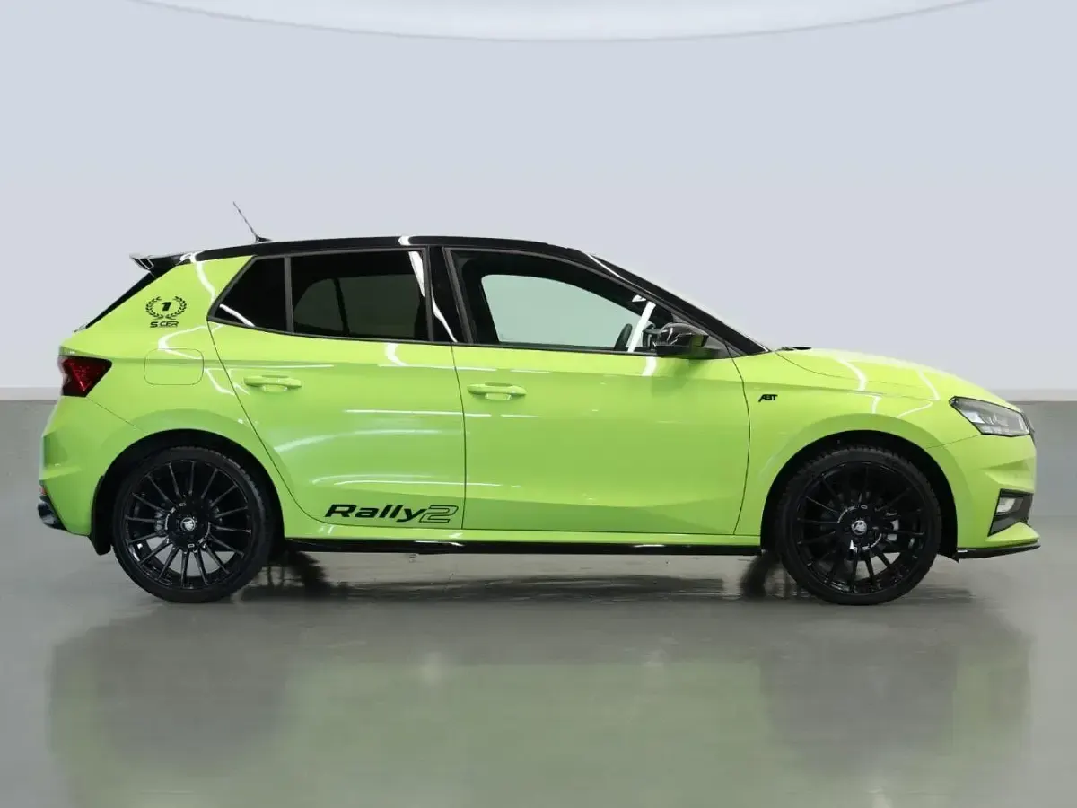 Usado Skoda Fabia 190 CV (139 kW) 2025 Negro Utilitario