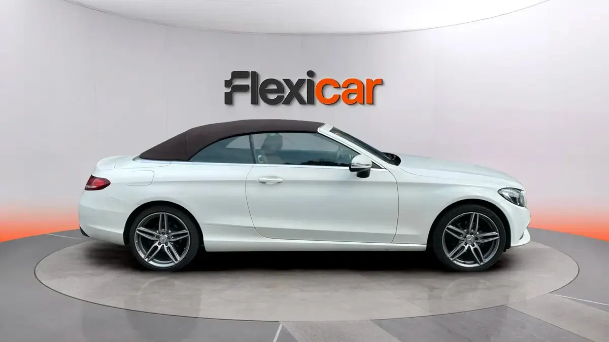 Usado Mercedes C220 170 CV (125 kW) 2017 Blanco Descapotable