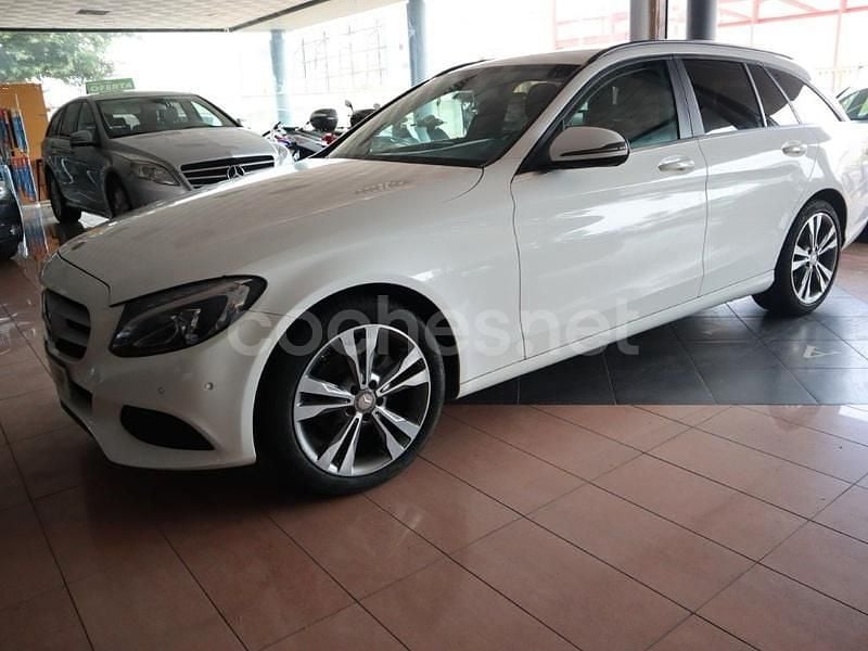 Usado Mercedes C220 Avantgarde 170 CV (125 kW) 2016 Blanco Familiar