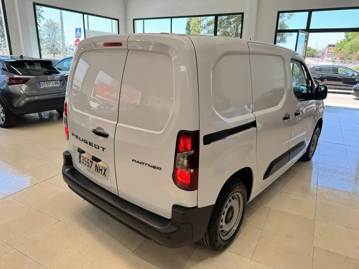 Nuevo Peugeot Partner 102 CV (75 kW) 2025 Blanco Monovolumen