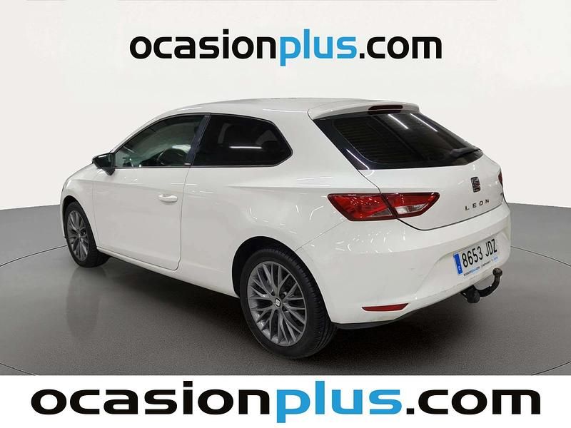 Käytetty Seat Leon I-Tech 105 HP (77 kW) 2015 Valkoinen Viistoperä