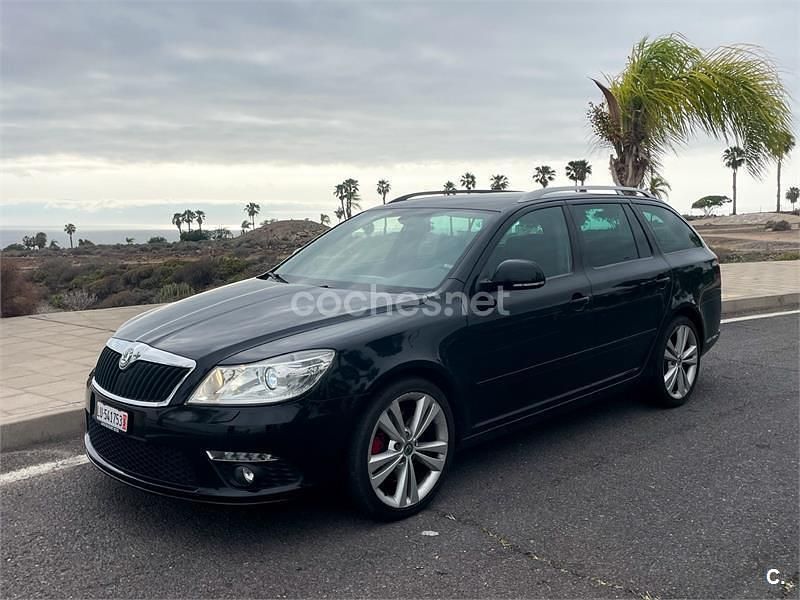 Negro Usado 2009 Skoda Octavia RS Familiar | 10.800 € (Buen precio) - Imagen 1/4