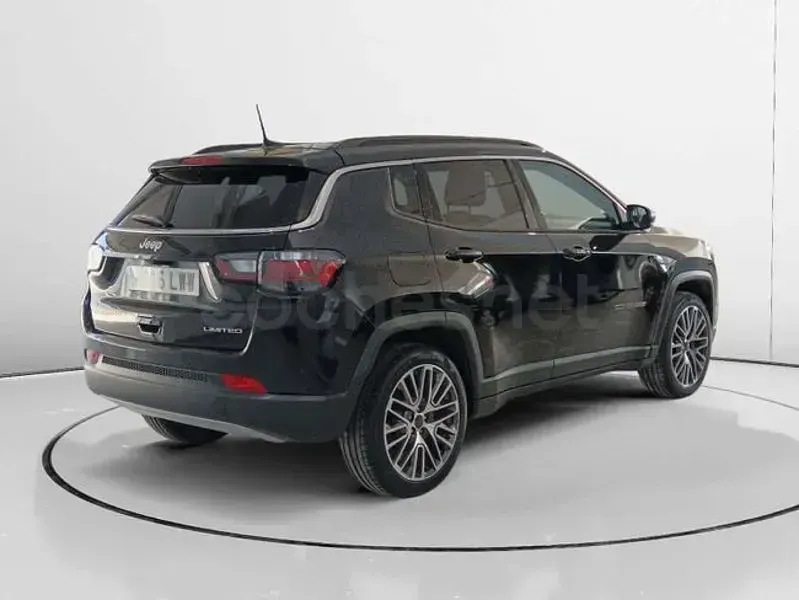 Usado Jeep Compass Limited 130 CV (95 kW) 2022 Negro SUV